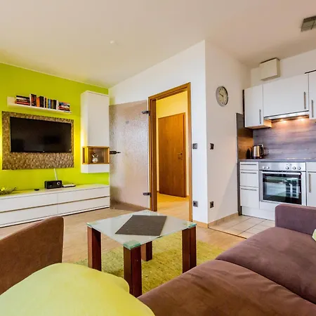 Residenz Meeresbrandung 11 Mit Verglastem Balkon Und Meerblick , Einbaukueche ,2 X Tv,schwimmbad, Sauna , Reservierter Stellplatz, Wlan ! קושהאבן