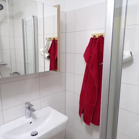 Residenz Meeresbrandung 11 Mit Verglastem Balkon Und Meerblick , Einbaukueche ,2 X Tv,schwimmbad, Sauna , Reservierter Stellplatz, Wlan ! קושהאבן