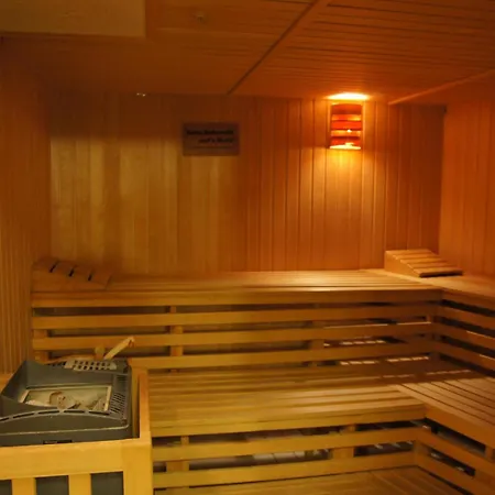 Residenz Meeresbrandung 11 Mit Verglastem Balkon Und Meerblick , Einbaukueche ,2 X Tv,schwimmbad, Sauna , Reservierter Stellplatz, Wlan ! דירה *